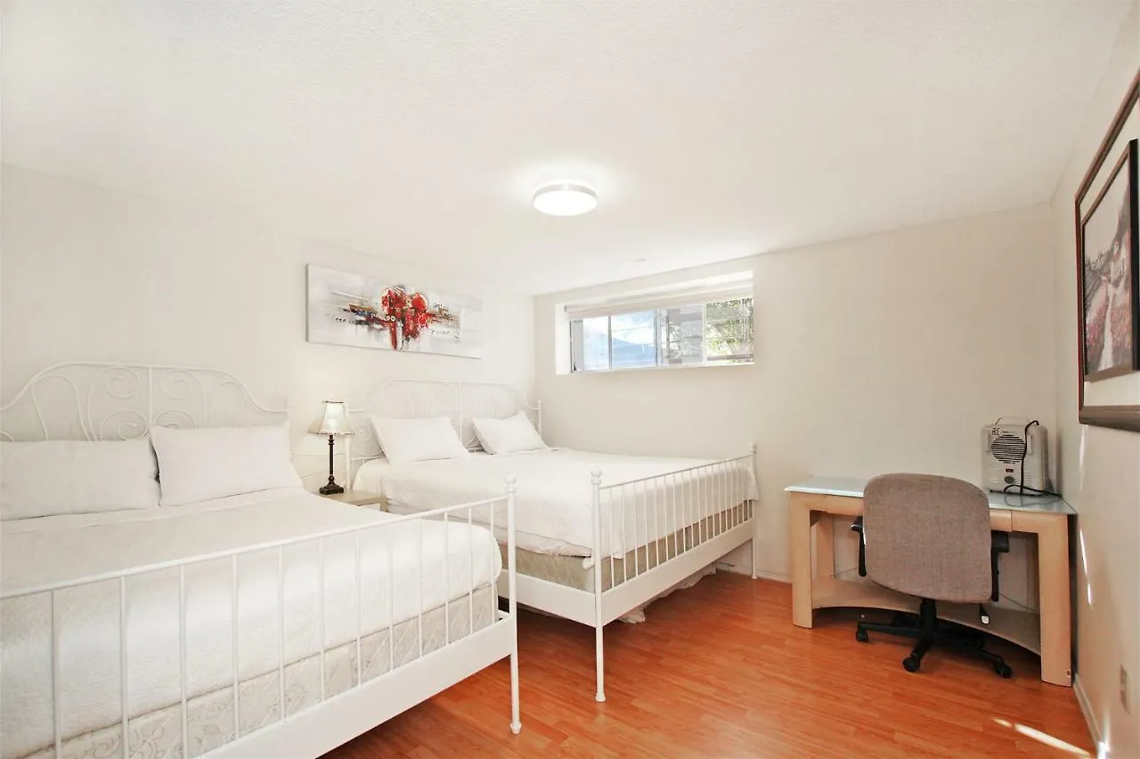Calgary Northwest Guest House