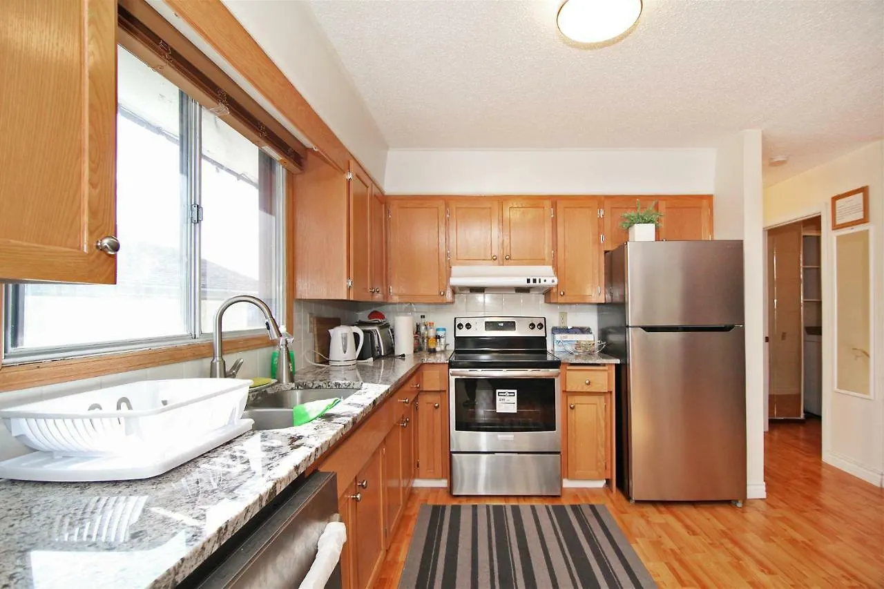 Calgary Northwest Guest House